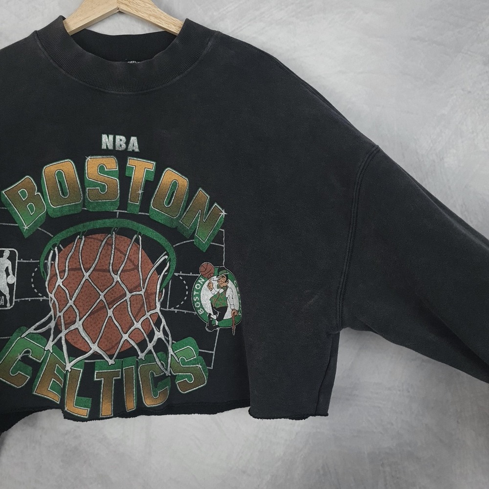 Abercrombie Boston Celtics Sweatshirt Womens Medium Black Cropped Oversized - Picture 7 of 16